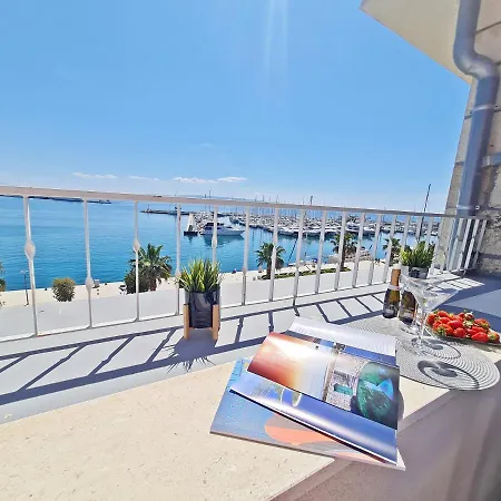 The View * سبليت